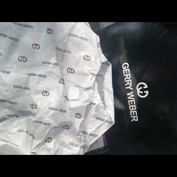 NWT Gerry Weber black booties - Picture 9 of 10